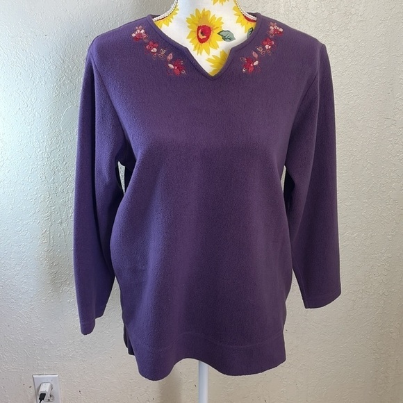 LL Bean ~ Soft Fleece Pullover Blouse Floral Stitching - Picture 2 of 7